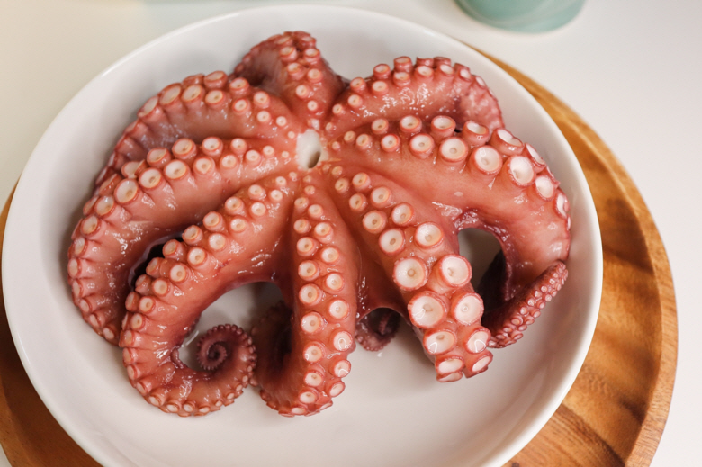 동해안 피문어 1kg
