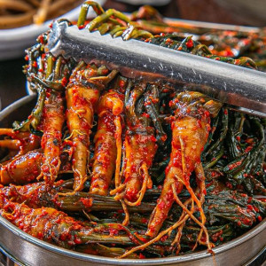 쌉싸름한 향과 맛이 일품!! 햇고들빼기김치