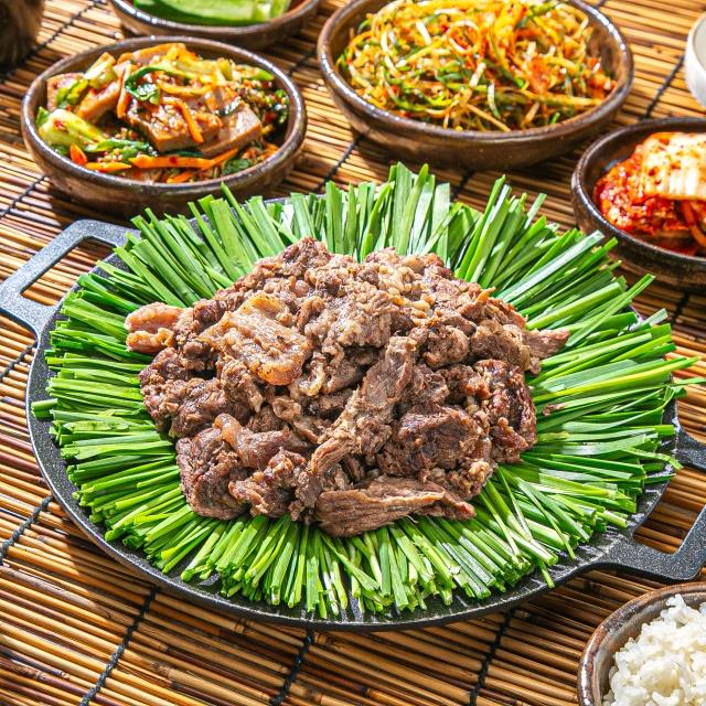 쫀득~고소한 보양식! 1++ 투쁠 스지고기 1kg