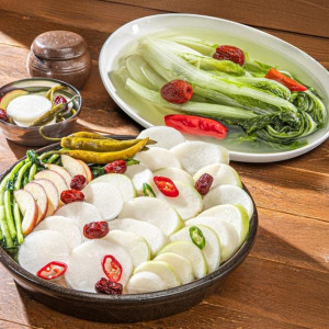 깔끔한 맛으로 입맛을 깨우는 동치미 2종 5kg