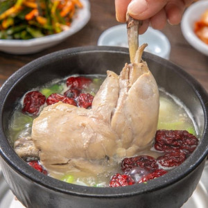 닭다리가 통째로! 통다리 삼계탕 600g