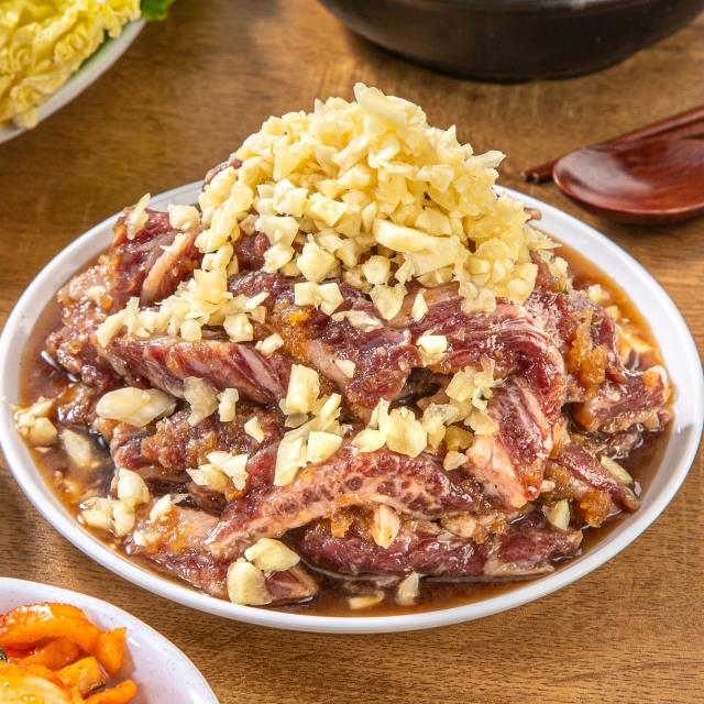 마늘을 아낌없이 넣은, 황제갈비 마늘양념구이