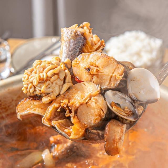 대박난 인기 맛집 양푼이 홍익 동태탕