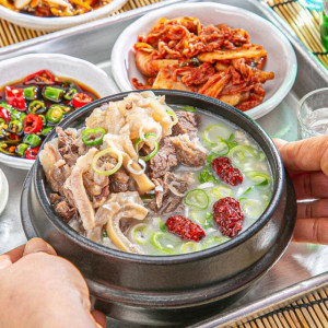 23시간 정성으로 끓인 한우우족탕 1.2kg