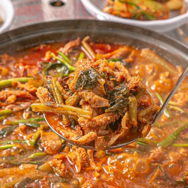 푸짐한 건더기!! 국물이 진한 내장전골