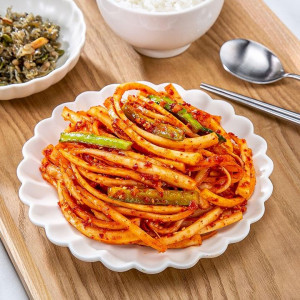 집 나간 입맛 살리는 도라지오이무침