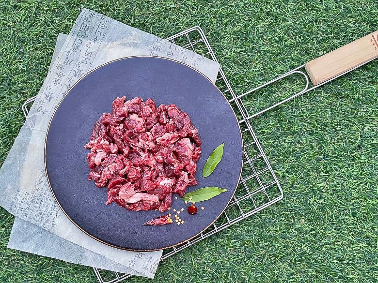 투쁠 한우 국거리 1kg